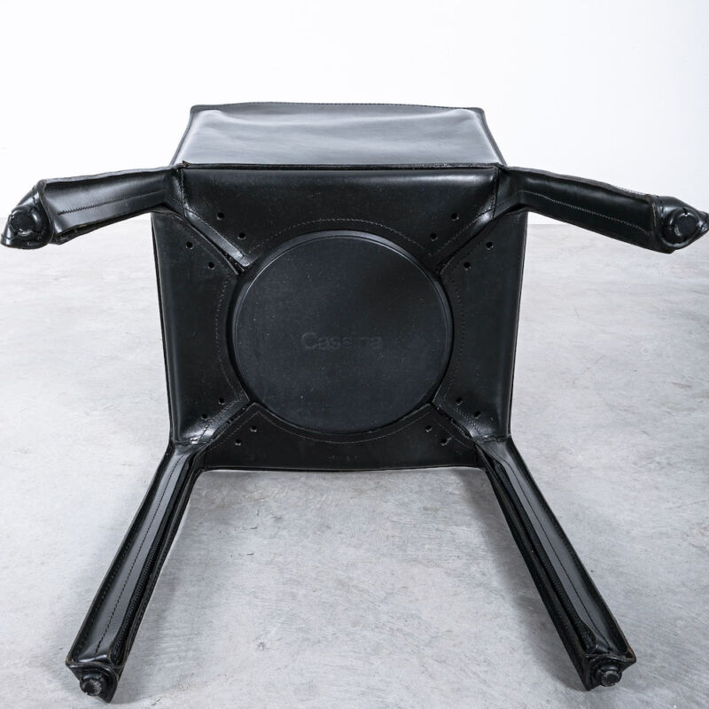 Leather CAB 412 Chairs Mario Bellini 01