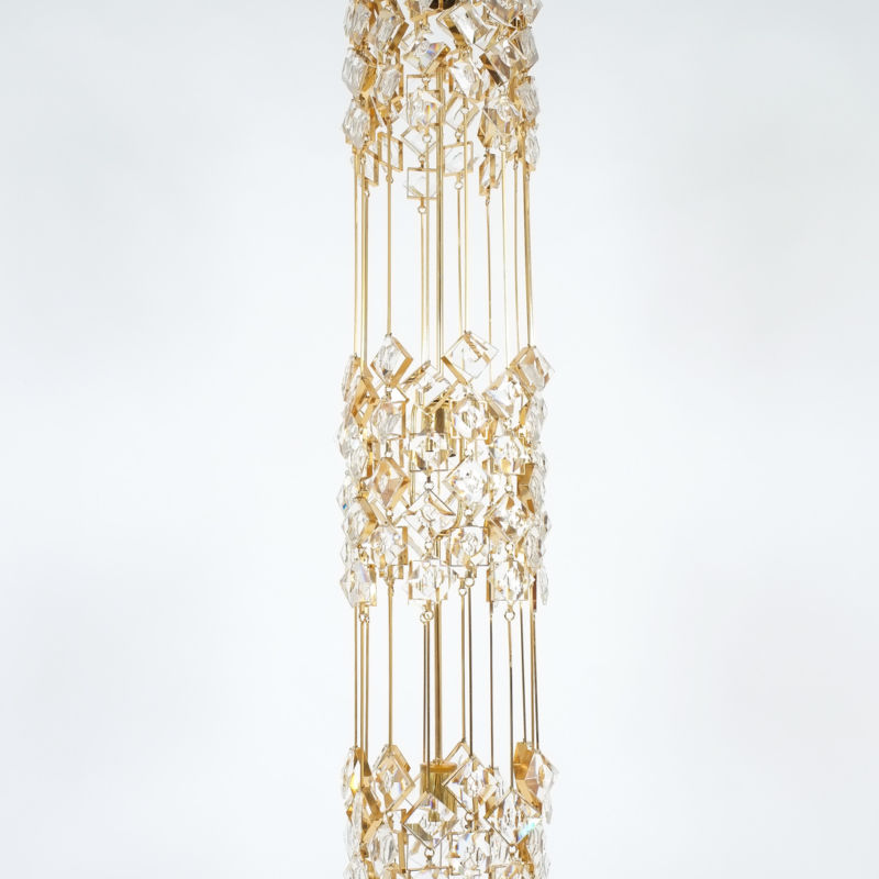 p2-palwa-long-chandelier